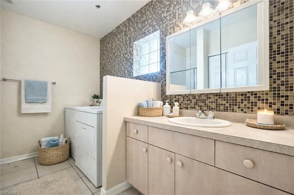 909 SW 47th Ter, Unit 201, Cape Coral, FL 33914 Photo