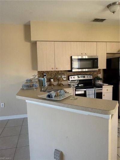 909 SW 47th Ter, Unit 201, Cape Coral, FL 33914 Photo