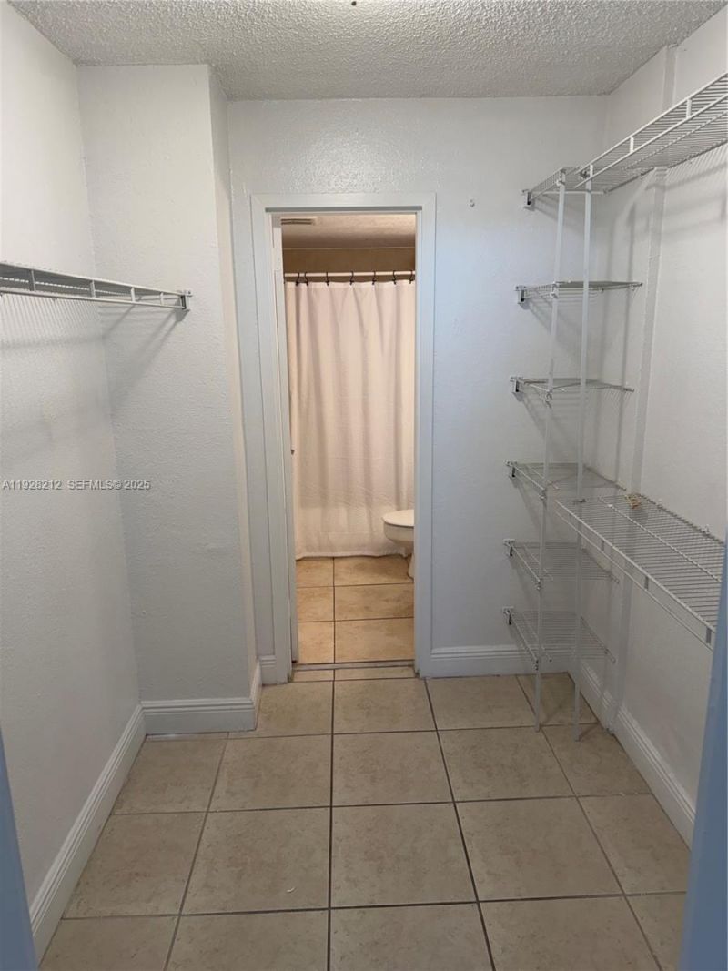 1805 Sans Souci Blvd , Unit 514, North Miami, FL 33181 Photo