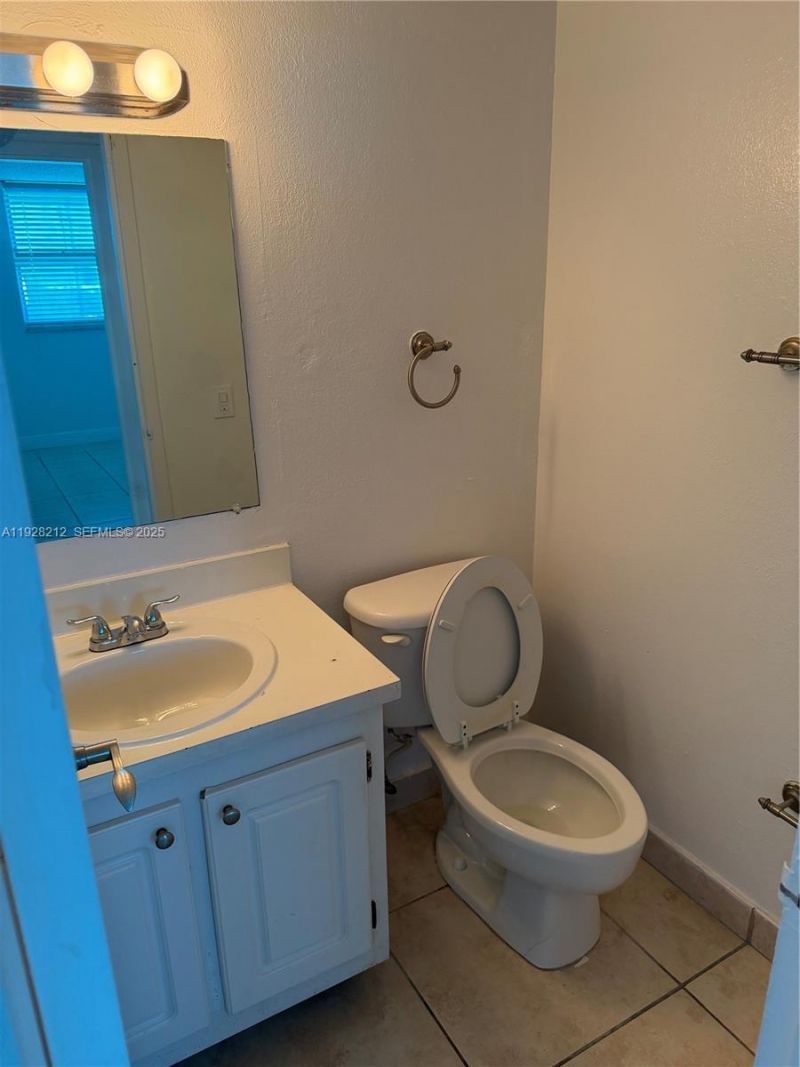 1805 Sans Souci Blvd , Unit 514, North Miami, FL 33181 Photo