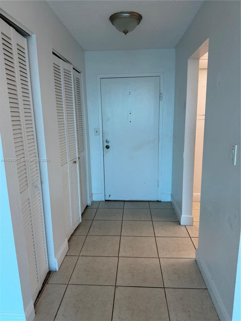 1805 Sans Souci Blvd , Unit 514, North Miami, FL 33181 Photo