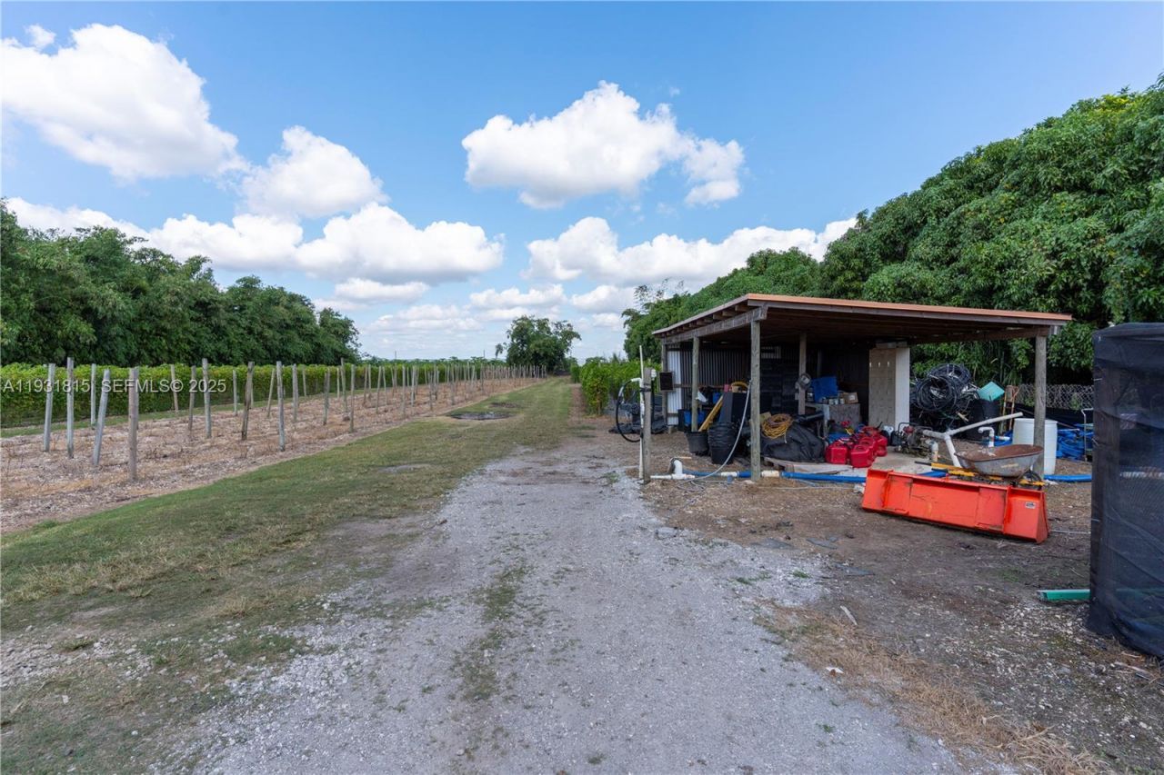 21955 SW 264th St, Homestead, FL 33031 Photo