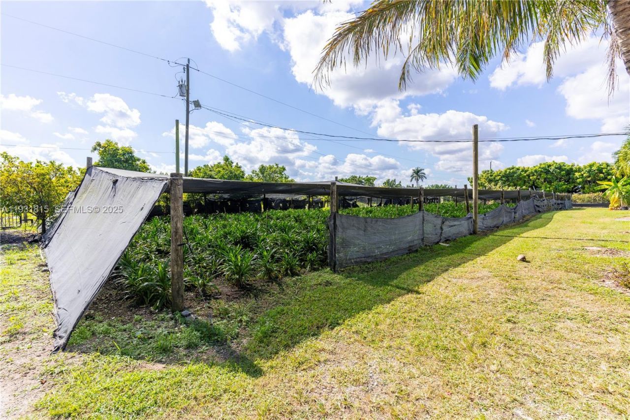 21955 SW 264th St, Homestead, FL 33031 Photo