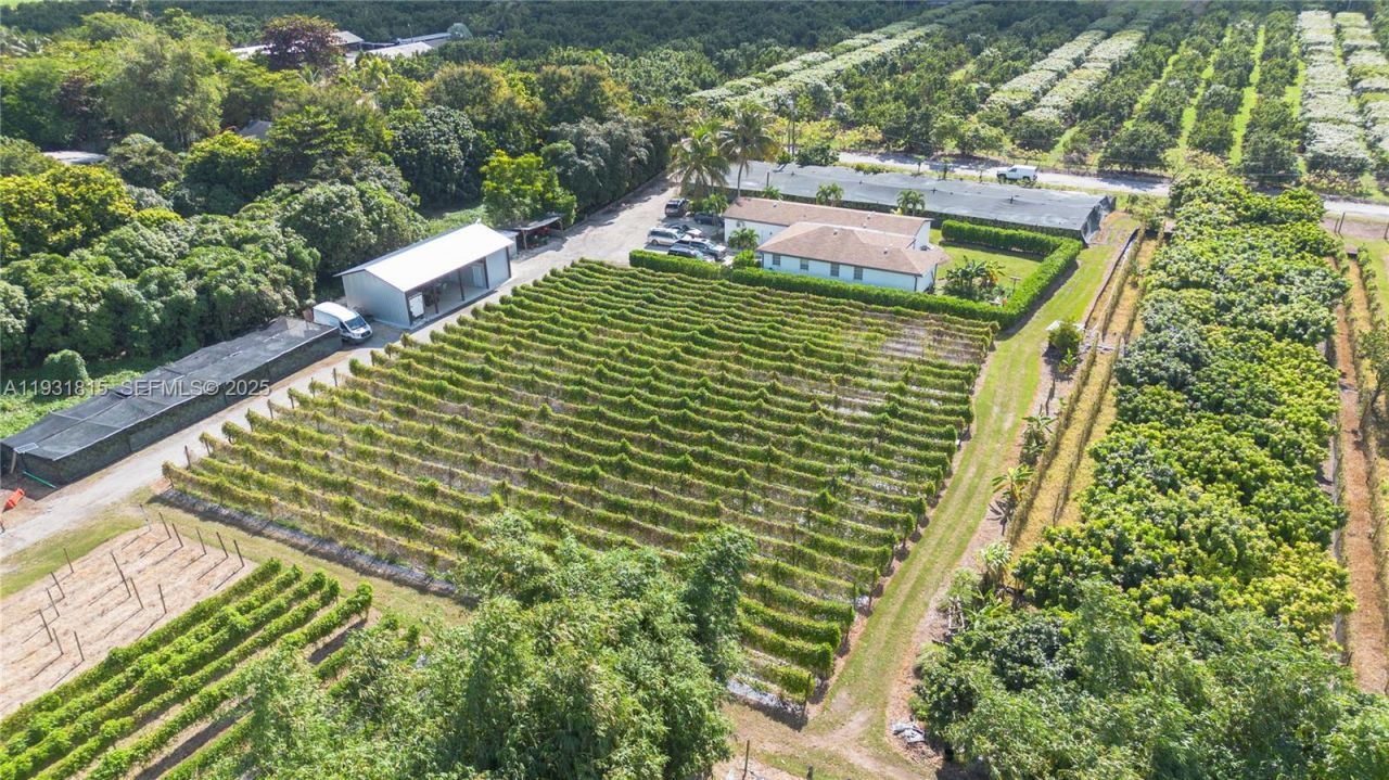 21955 SW 264th St, Homestead, FL 33031 Photo