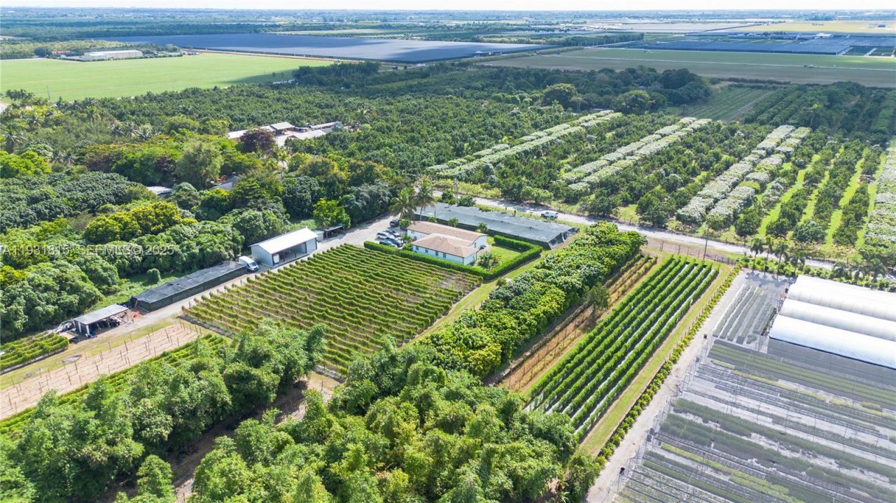 21955 SW 264th St, Homestead, FL 33031 Photo