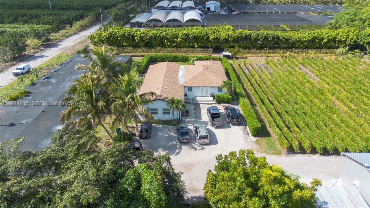 21955 SW 264th St, Homestead, FL 33031 Photo