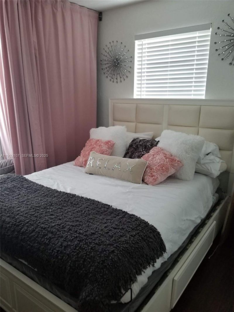 210 NE 110th St, Miami, FL 33161 Photo