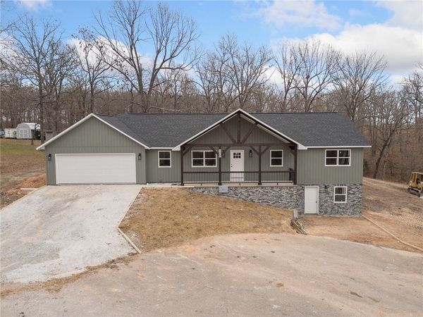 6135 Oak Leaf Drive , Harrison, AR 72601