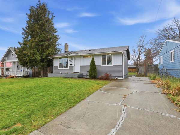 2927 N Smith St, Spokane, WA 99207