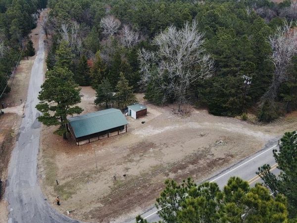 42 CR 35720, Powderly, TX 75473