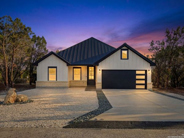 1266 Highpoint Ln, Spring Branch, TX 78070