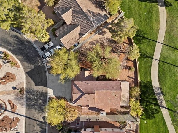 5216 Desert Star Drive, Las Vegas, NV 89130