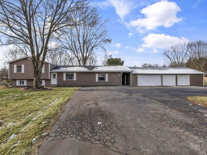 68 3rd Avenue SW, Etna, OH 43062 Photo 1