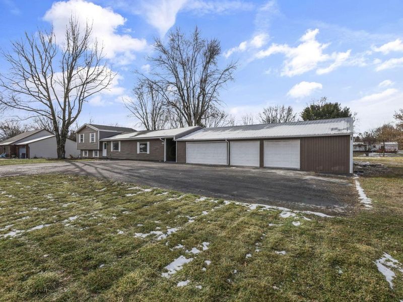 68 3rd Avenue SW, Etna, OH 43062 Photo 2