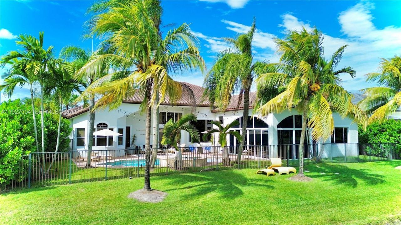 19038 Park Ridge St, Weston, FL 33332 Photo