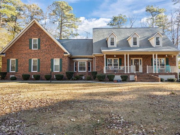 2111 Hunt Hill Place, Kinston, NC 28504