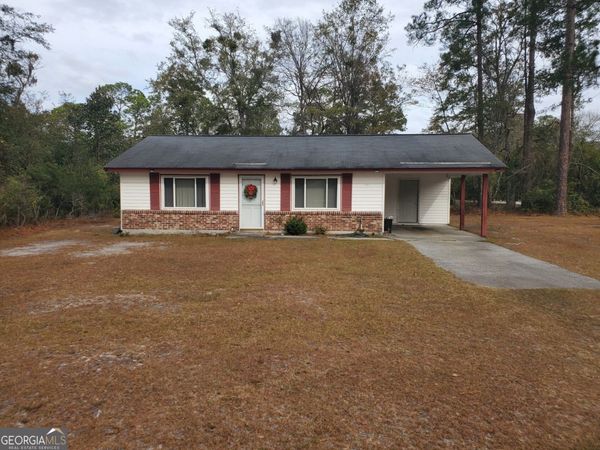 992 Pineland Avenue, Hinesville, GA 31313