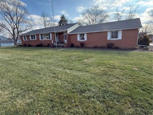 964 Country Club Drive, Zanesville, OH 43701