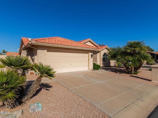 10714 E NACOMA Drive, Sun Lakes, AZ 85248