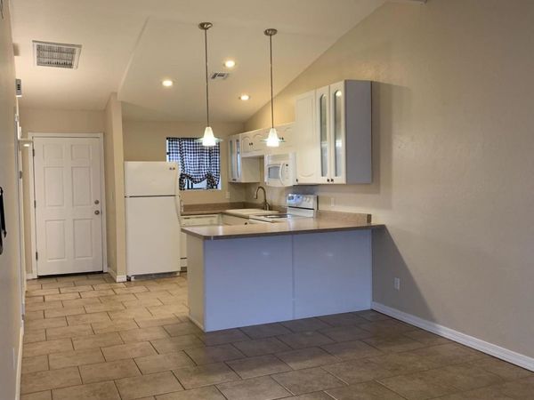 1500 N SUNVIEW Parkway, Unit 20, Gilbert, AZ 85234