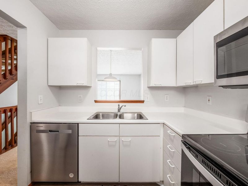 1668 Blackhorse Lane, Unit 157B, Hilliard, OH 43026 Photo 13