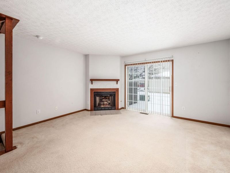 1668 Blackhorse Lane, Unit 157B, Hilliard, OH 43026 Photo 2