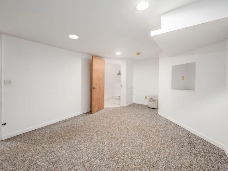 1668 Blackhorse Lane, Unit 157B, Hilliard, OH 43026 Photo 23