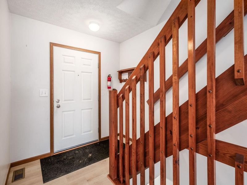 1668 Blackhorse Lane, Unit 157B, Hilliard, OH 43026 Photo 6