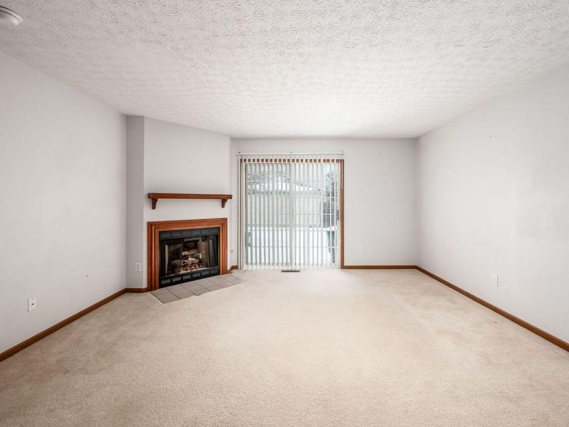 1668 Blackhorse Lane, Unit 157B, Hilliard, OH 43026 Photo 8