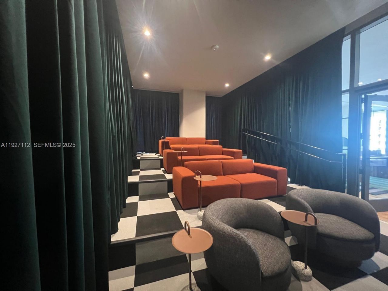 11 NE 6 St, Unit 2501, Miami, FL 33132 Photo