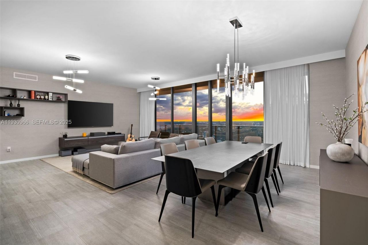 1000 Brickell Plz, Unit PH5904, Miami, FL 33131 Photo