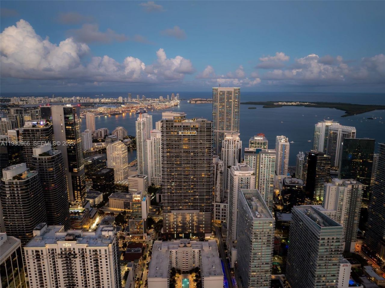 1000 Brickell Plz, Unit PH5904, Miami, FL 33131 Photo