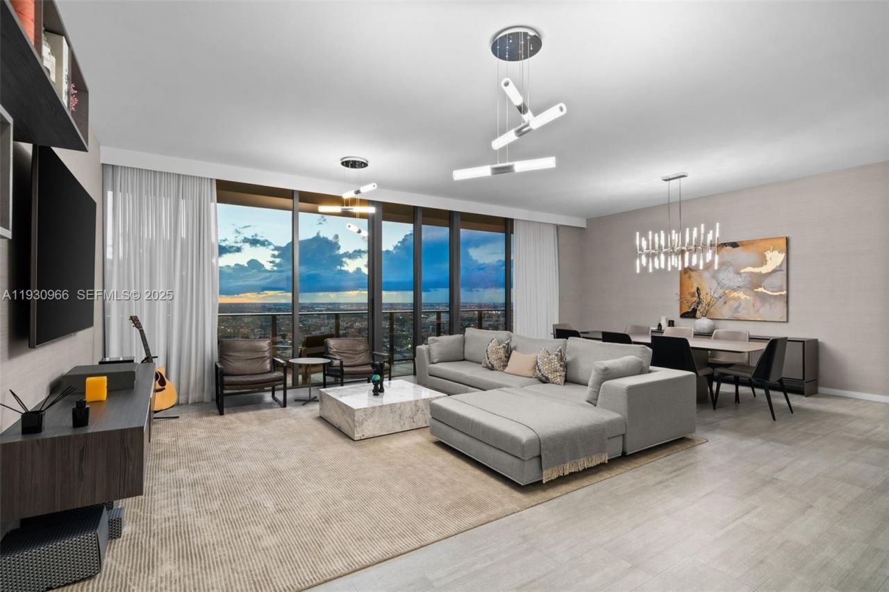 1000 Brickell Plz, Unit PH5904, Miami, FL 33131 Photo