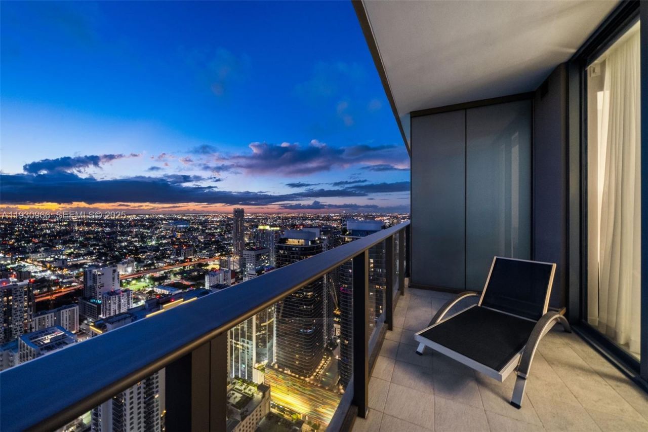 1000 Brickell Plz, Unit PH5904, Miami, FL 33131 Photo