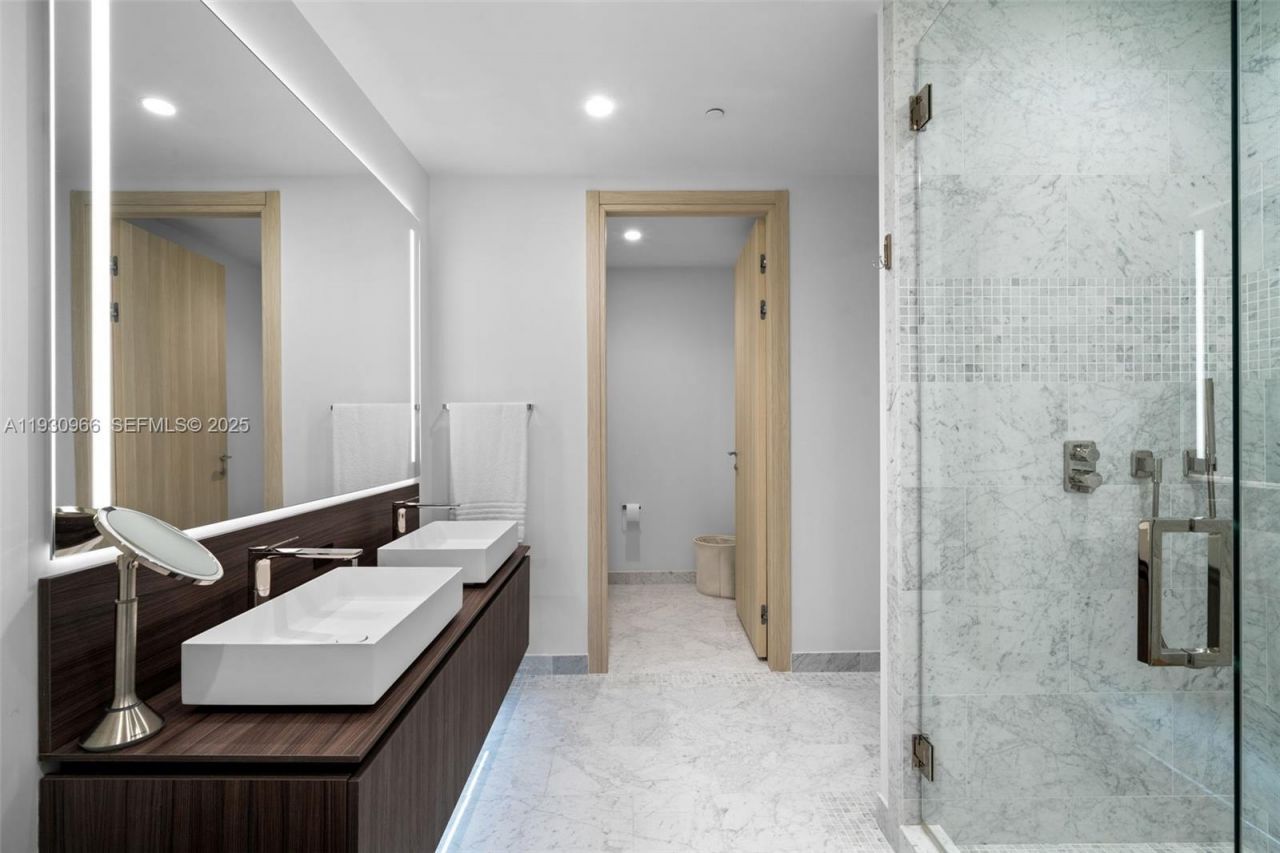 1000 Brickell Plz, Unit PH5904, Miami, FL 33131 Photo