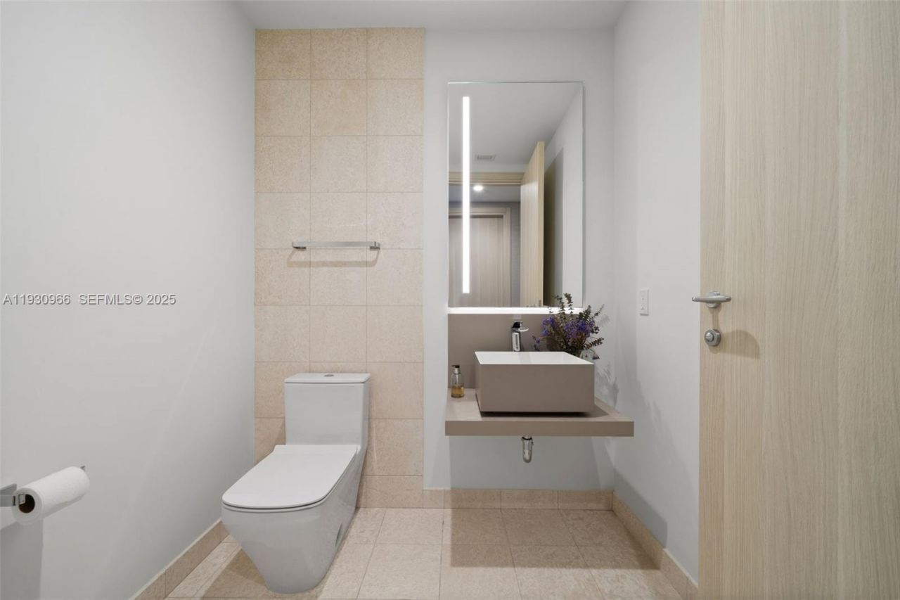 1000 Brickell Plz, Unit PH5904, Miami, FL 33131 Photo