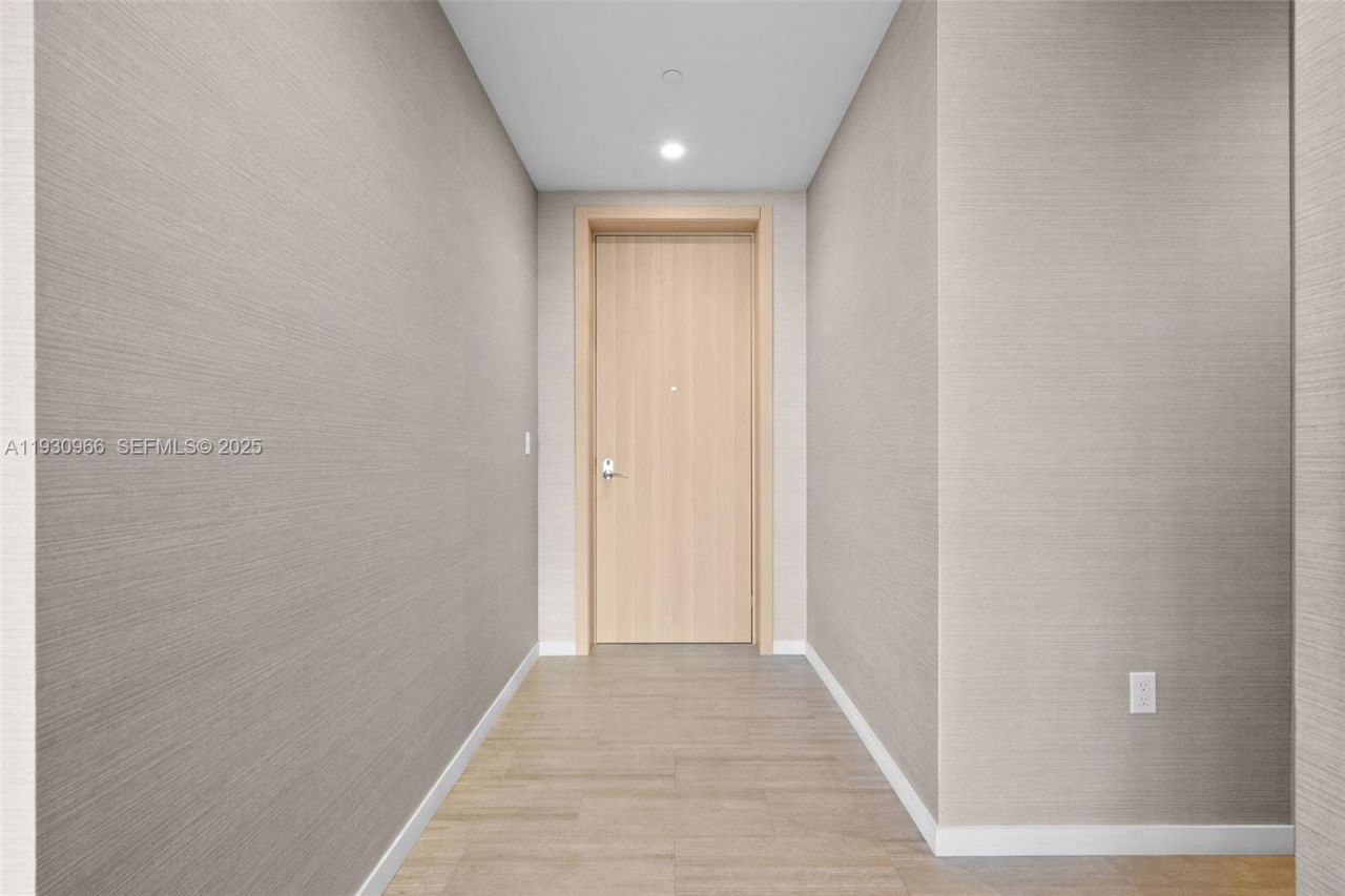 1000 Brickell Plz, Unit PH5904, Miami, FL 33131 Photo