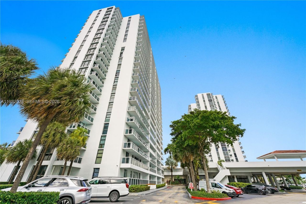 20505 E Country Club Dr, Unit 1034, Aventura, FL 33180 Photo