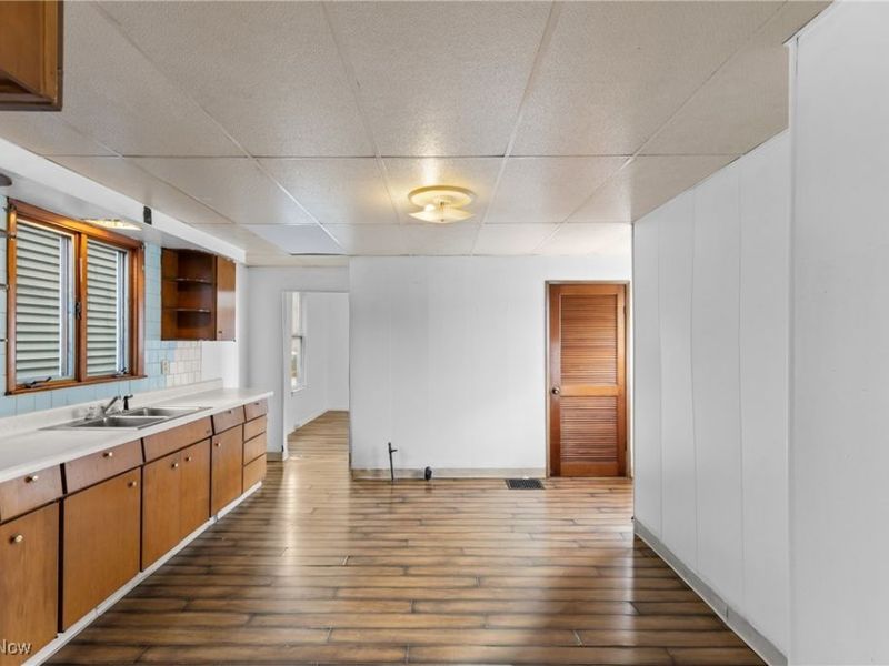 515 Walden Avenue, Tiltonsville, OH 43963 Photo 11