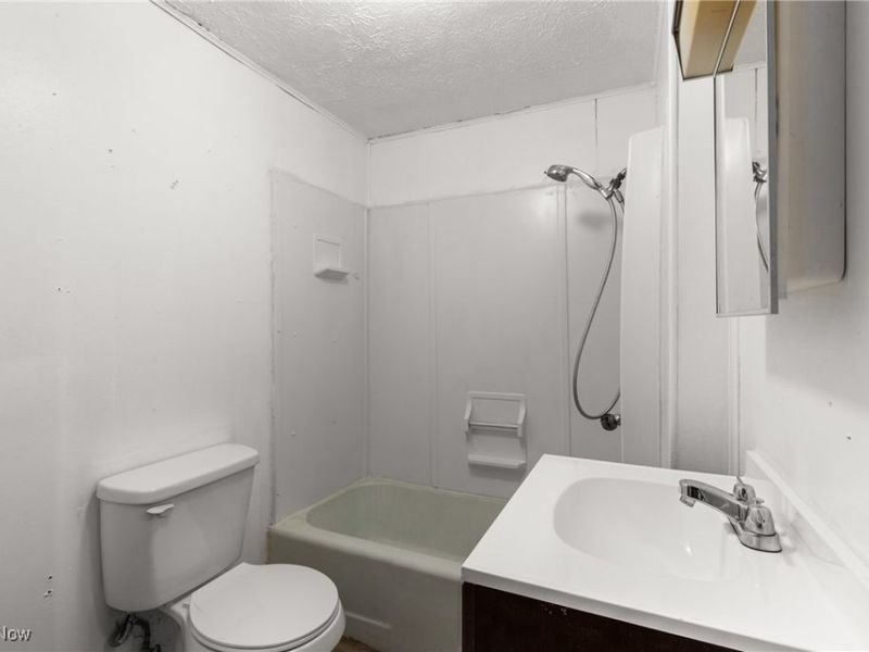 515 Walden Avenue, Tiltonsville, OH 43963 Photo 15