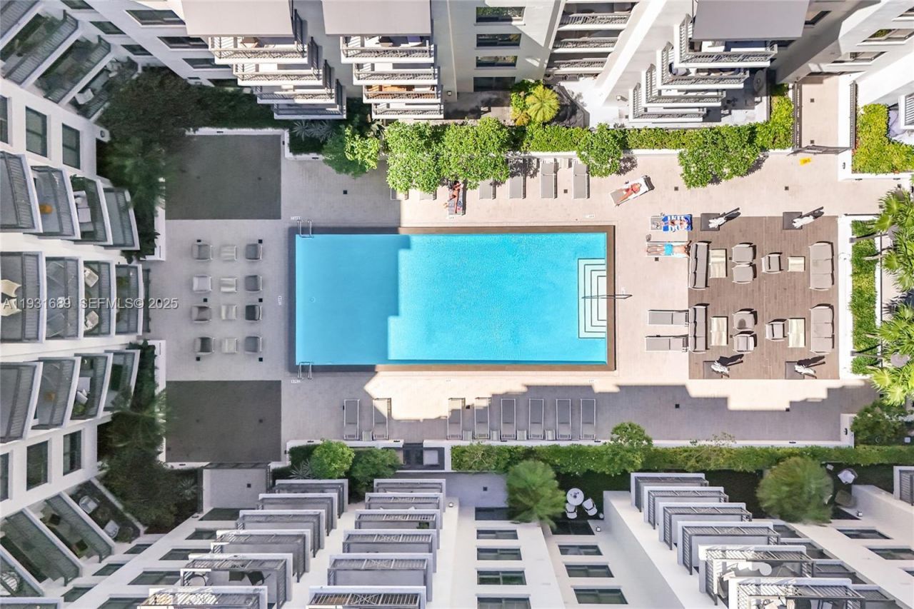 301 Altara Ave, Unit 509, Coral Gables, FL 33146 Photo