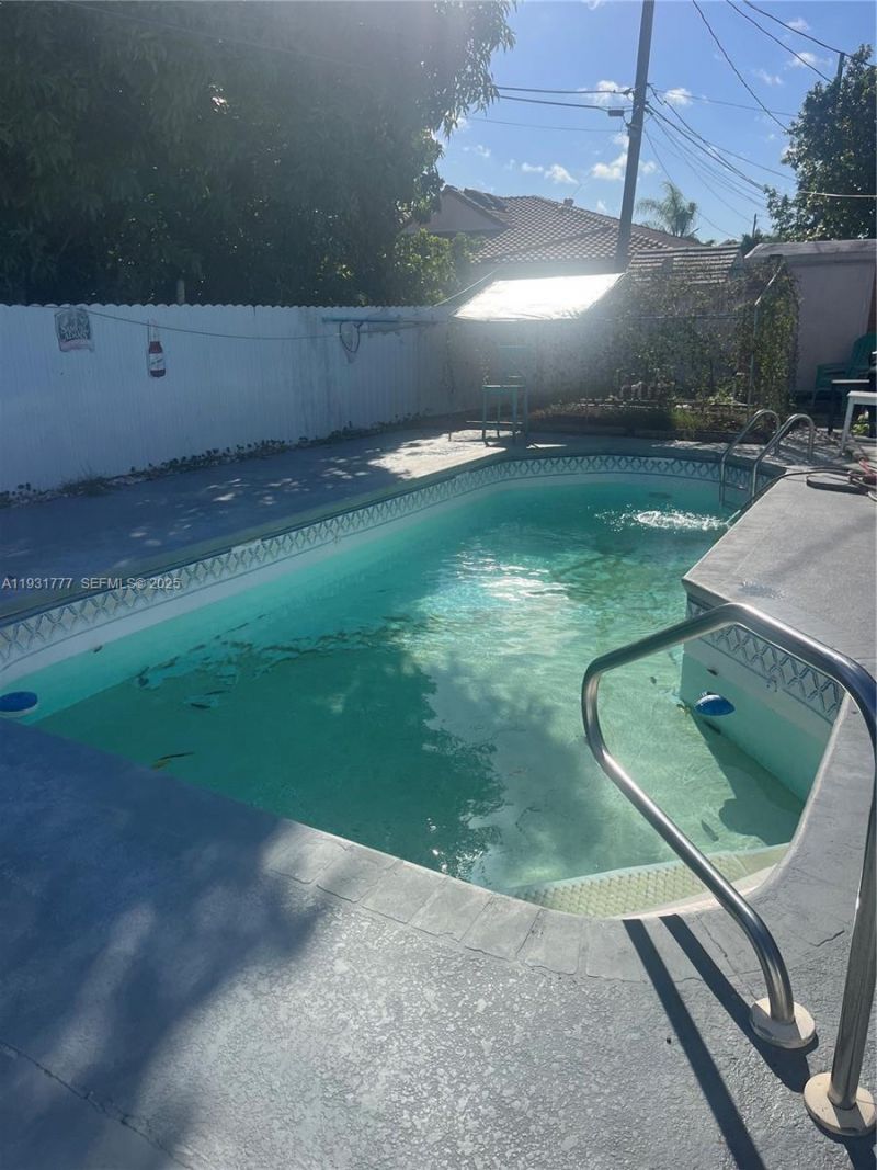 4841 W 2nd Ln, Hialeah, FL 33012 Photo