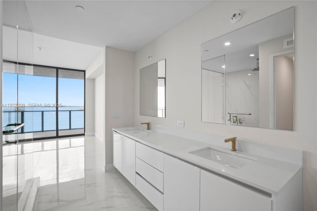 700 NE 24th St , Unit 602, Miami, FL 33137 Photo