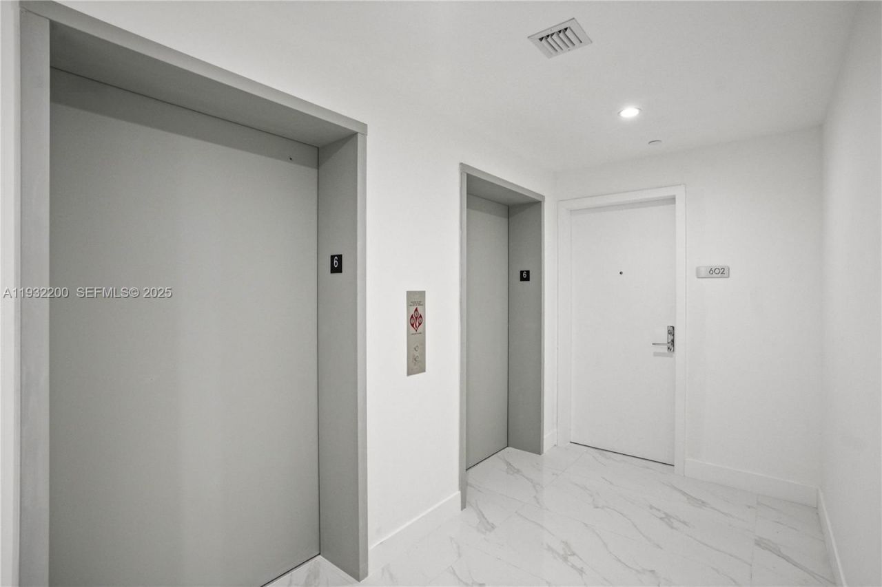 700 NE 24th St , Unit 602, Miami, FL 33137 Photo