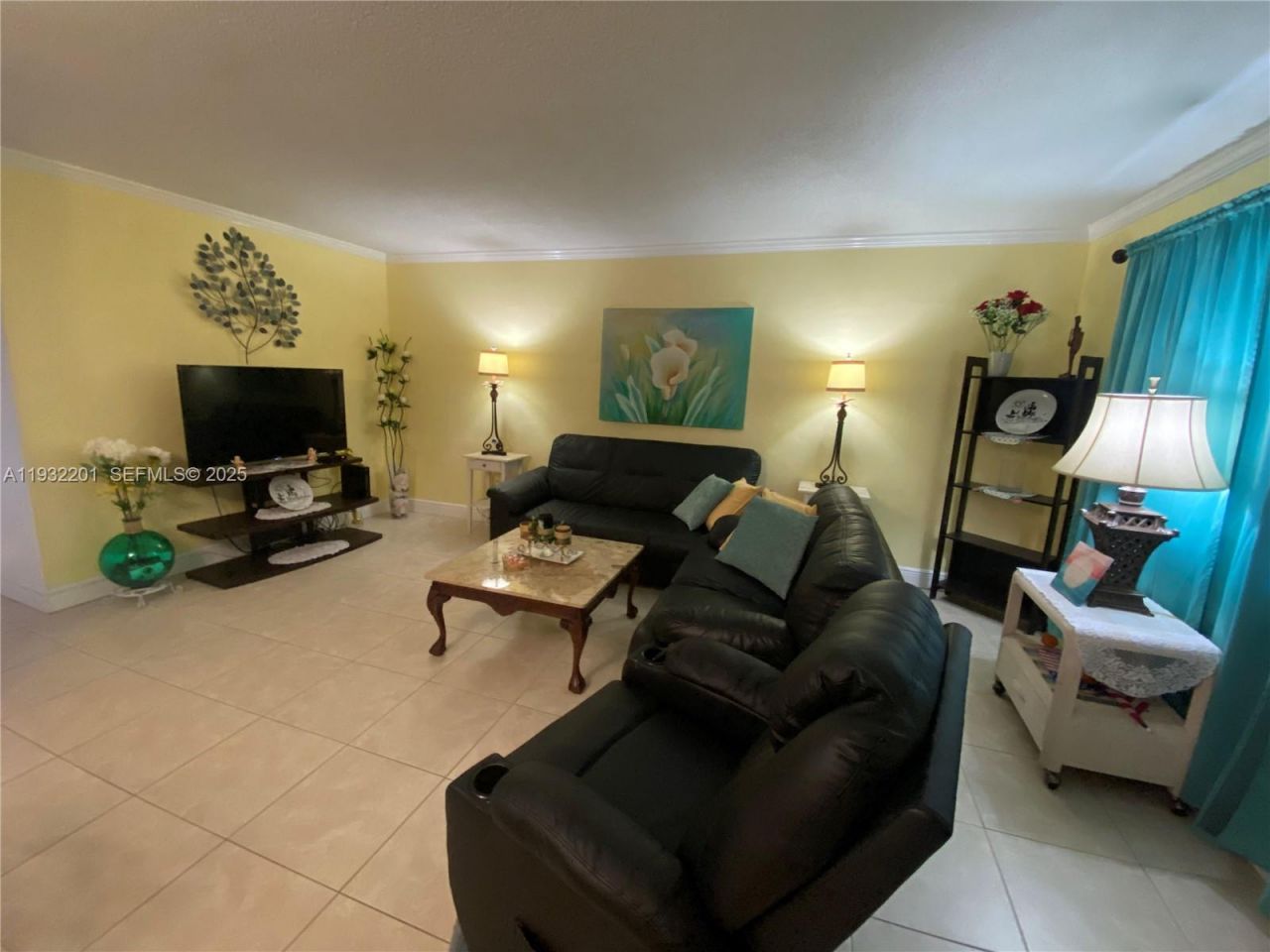 501 Blue Heron Dr, Unit 310-A, Hallandale Beach, FL 33009 Photo
