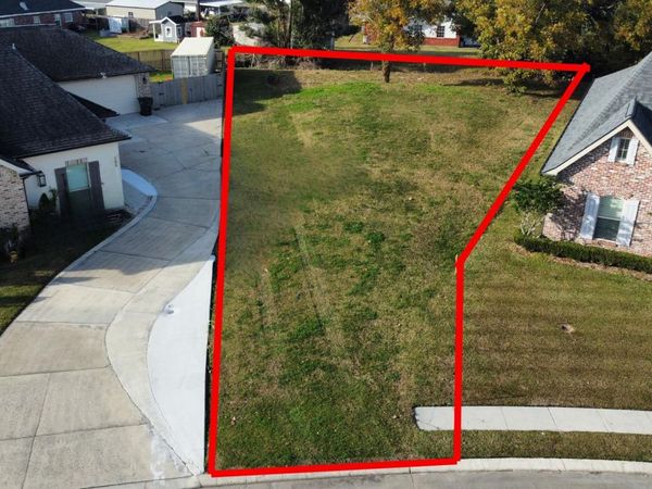 126 Del Rio Drive, Houma, LA 70360