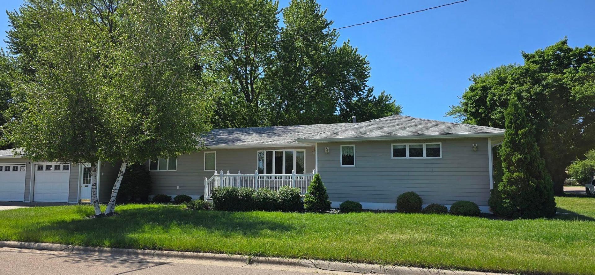 313 3rd Avenue N, Emmons, MN 56029 Main Photo