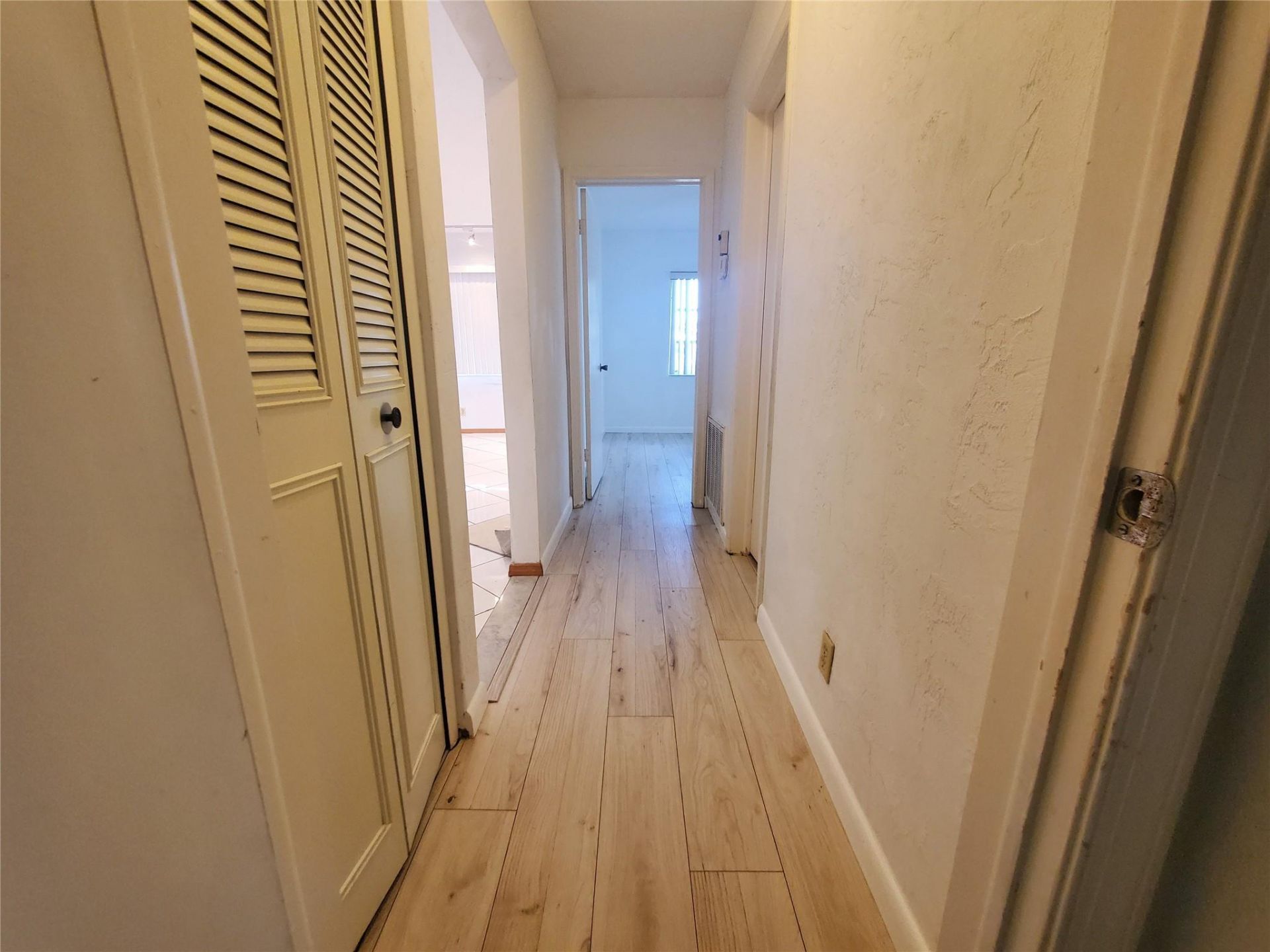 7003 NW 94th Terrace, Tamarac, FL 33321 Photo