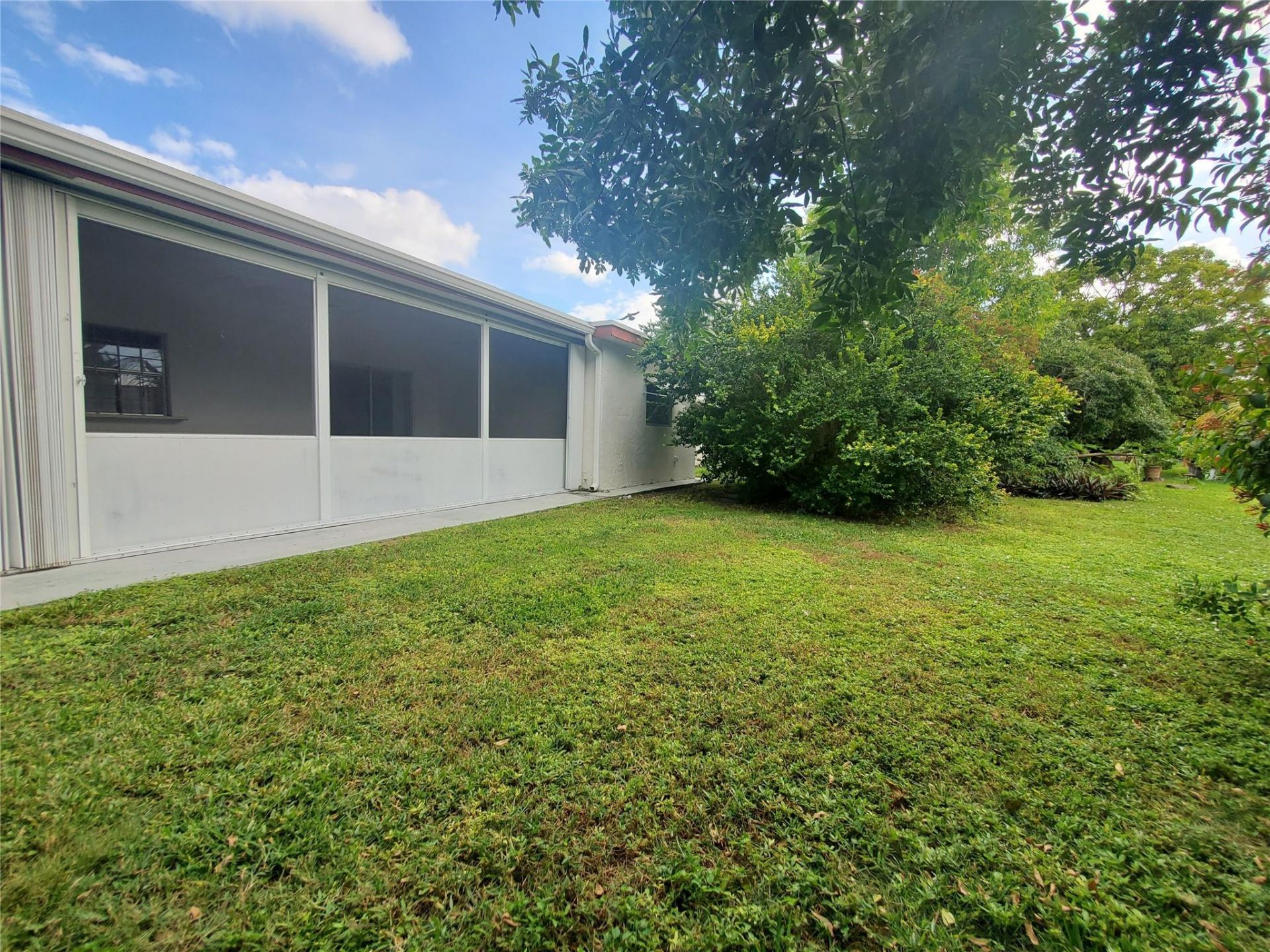7003 NW 94th Terrace, Tamarac, FL 33321 Photo