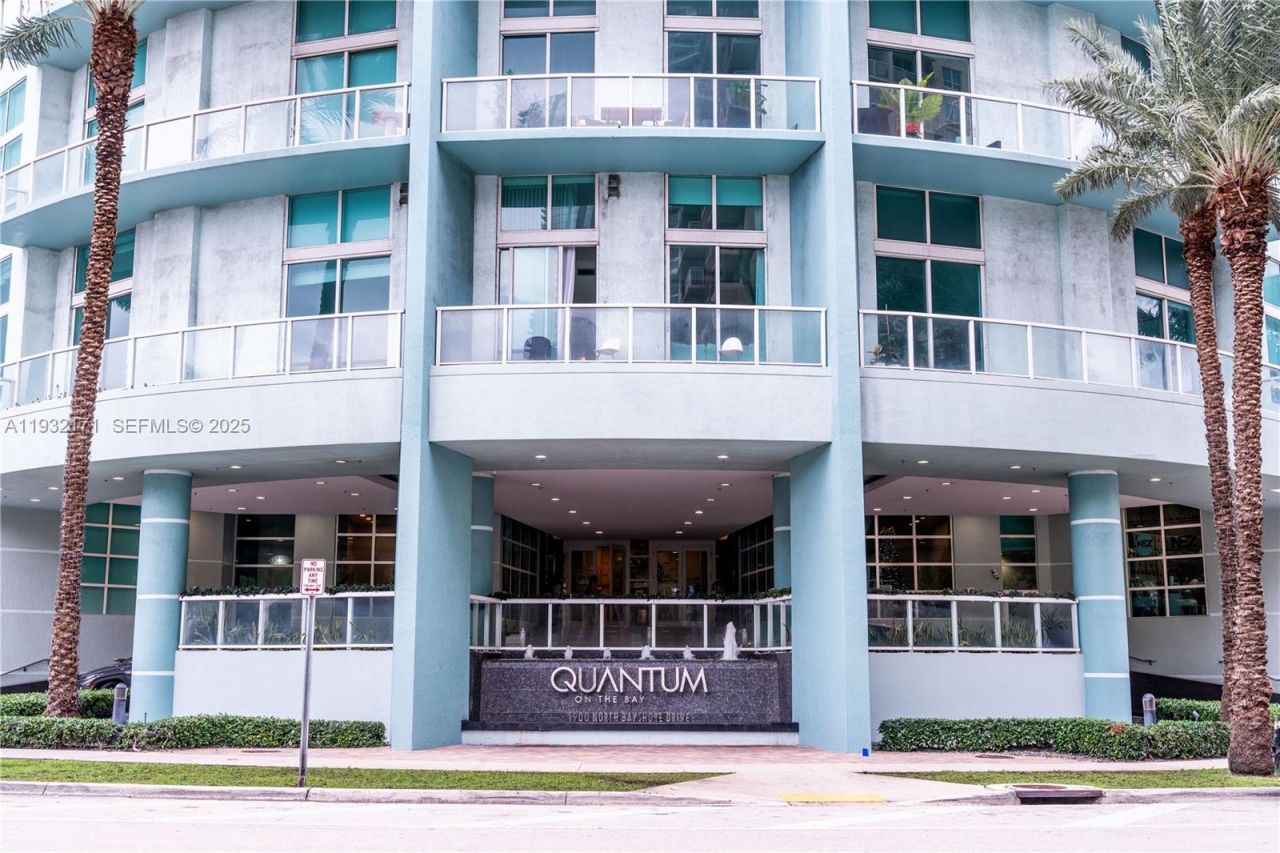 1900 N Bayshore Dr , Unit 3514, Miami, FL 33132 Photo